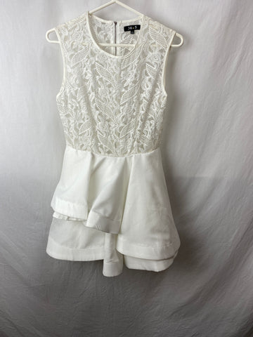 Image for 36.5 Womens Dress Size L