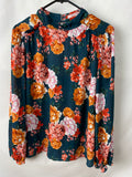 Review Womens Top Size 8