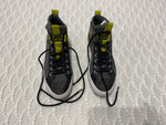 Converse Mens/ Womens Shoes Size 6/8