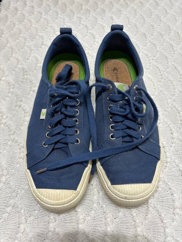 Cariuma Mens Shoes Size US 10