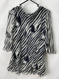 Tapa Womens Top Size L/XL