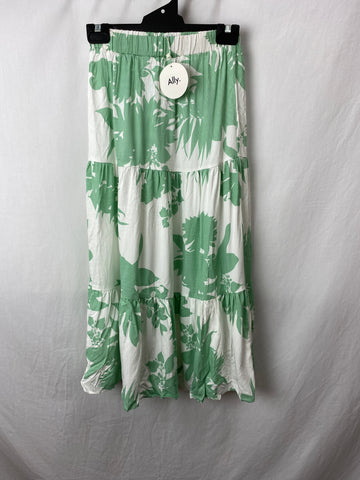 Image for Ally Womens Skirt Size 6 BNWT