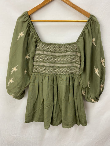 Image for Auguste Womens Top Size 8