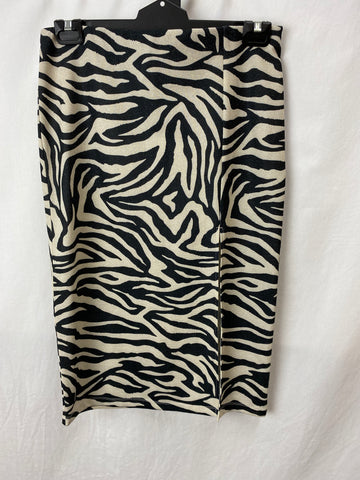 Image for H&M Womens Skirt Size USA M BNWT