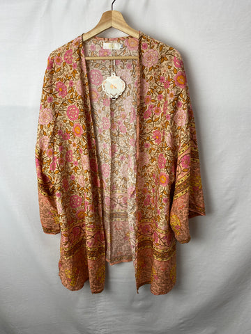 Image for HQ Womens Overlay Top Size XL BNWT