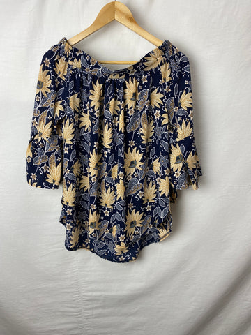 Image for Leoni Womens Top Size 8