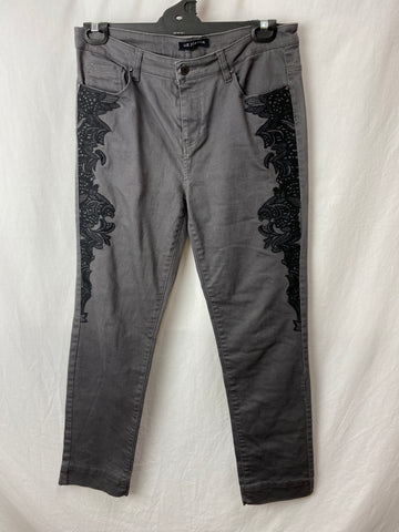 Image for Liz Jordan Womens Pants No Size, Measures 41cm across waist, 97 cm long
