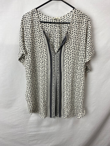 Image for Max Studio Womens Top Size 2X BNWT