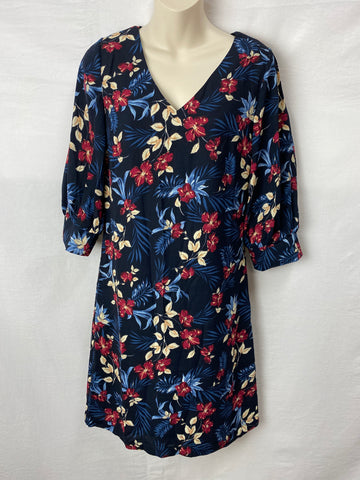 Image for Preview Womens Dress Size 6 BNWT
