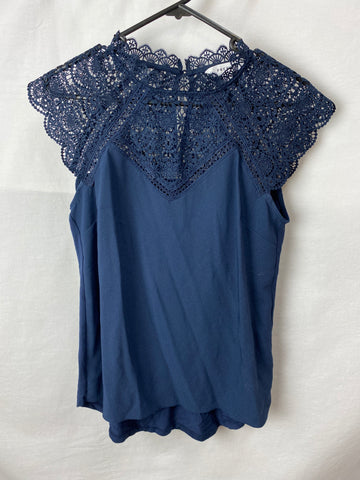 Image for Preview Womens Top Size 6