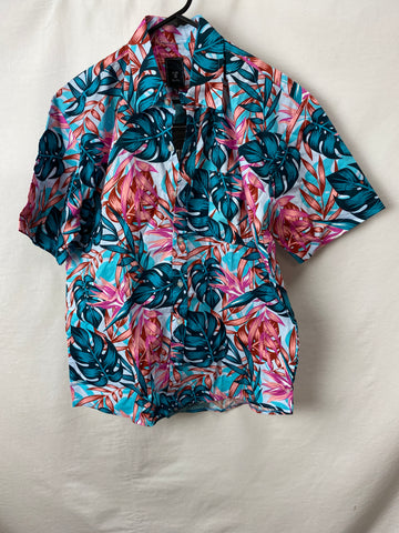 Image for Tapa Mens Shirt Size L BNWT