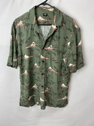 Image for Uniqlo Mens Shirt Size XS