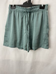 Image for Uniqlo Womens Shorts Size M