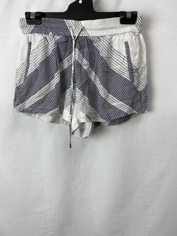 Image for Witchery Womens Shorts Size 6