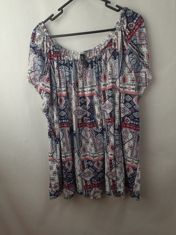 EDITED Womens Top Size 22