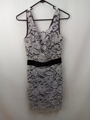 Review Womens Dress Size 6